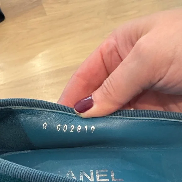 CHANEL Teal Velvet Ballet Flats - Picture 6 of 8